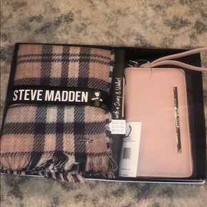 Steve Madden scarf/ clutch bag set in blush pink